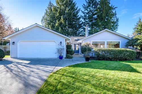 1580 Beaconsfield Cres, Comox, BC, V9M1B4 | Card Image