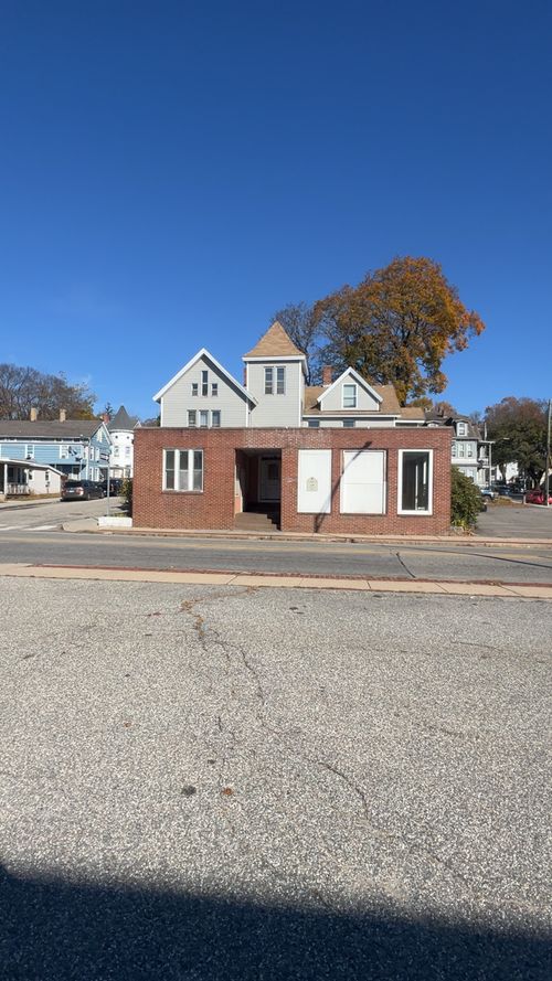 129 Valley St, Willimantic, CT, 06226-2516 | Card Image