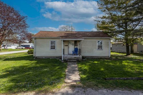 121 E Water St, Linden, IN, 47955-8124 | Card Image