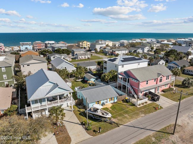 333 Fourth Ave S, House other with 2 bedrooms, 2 bathrooms and null parking in Kure Beach NC | Image 40