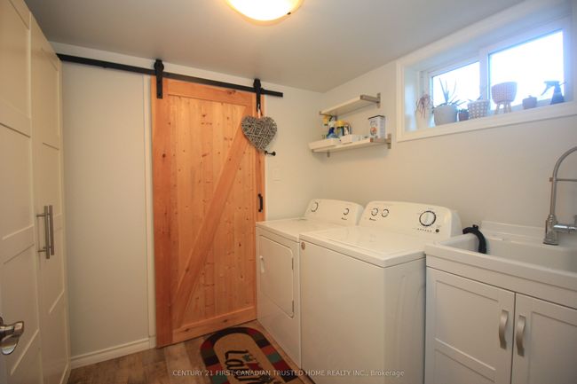 2294 Gore St, House other with 4 bedrooms, 2 bathrooms and 4 parking in Mount Brydges ON | Image 25