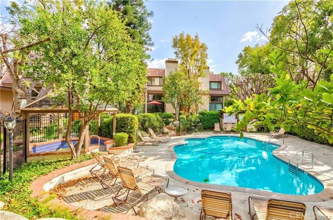 176 - 9000 Vanalden Ave, Townhouse with 2 bedrooms, 3 bathrooms and 2 parking in Northridge CA | Image 28
