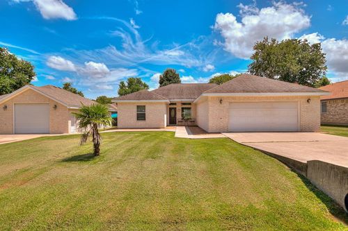 610 Moonwalk St, Montgomery, TX, 77356-5761 | Card Image