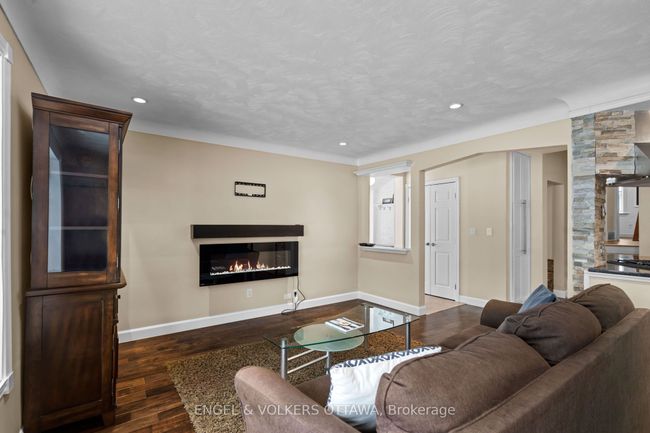 797 Hamlet Rd, House other with 2 bedrooms, 2 bathrooms and 2 parking in Ottawa ON | Image 8