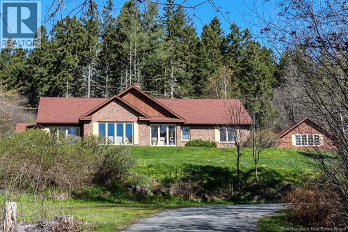 1623 Main St, Hampton, NB, E5N6H2 | Card Image