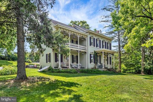 513 Huntzinger Rd, Wernersville, PA, 19565-9794 | Card Image