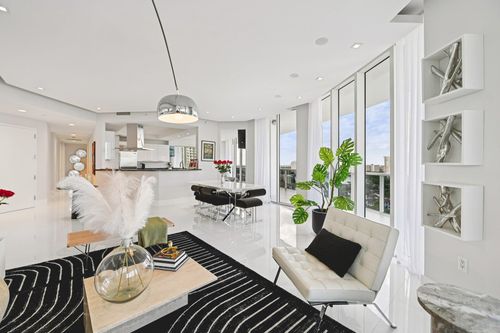 1204-4100 Island Blvd, Aventura, FL, 33160-5290 | Card Image