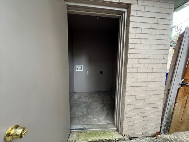 APT-102 - 4904 W Wind Trl, Home with 2 bedrooms, 2 bathrooms and 2 parking in Austin TX | Image 23
