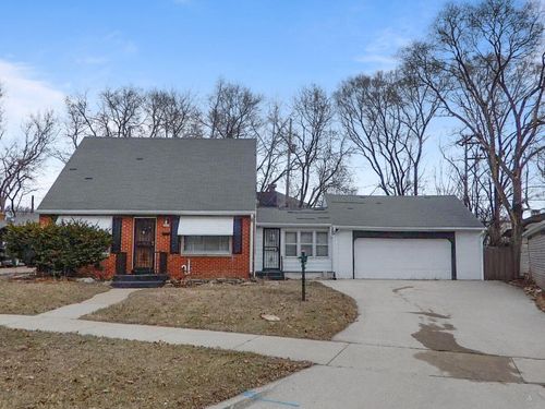 7518 W Medford Avenue, Milwaukee, WI, 53218 | Card Image