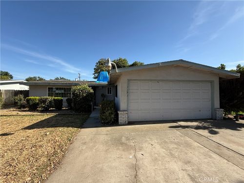 1152 E Drummond, Fresno, CA, 93706 | Card Image