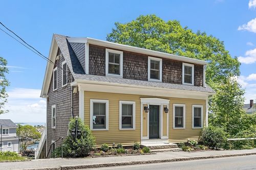 65 Granite St, Rockport, MA, 01966-1315 | Card Image