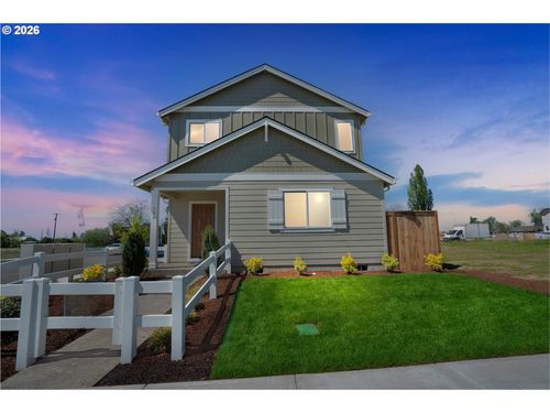 746 Merriott Ln, Woodburn, OR, 97071-6042 | Card Image