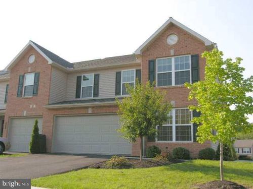 4255 Roth Farm Village Cir, Mechanicsburg, PA, 17050-3610 | Card Image