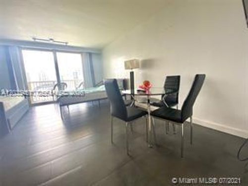 939-19201 Collins Ave, Sunny Isles Beach, FL, 33160-2202 | Card Image