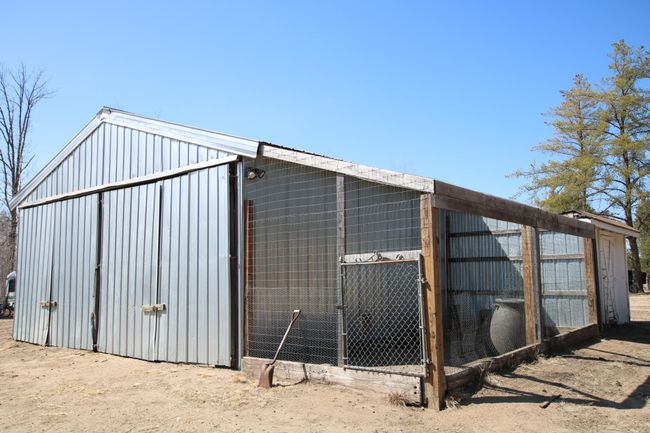 FENCED AREA FOR CHICKENS | Image 17