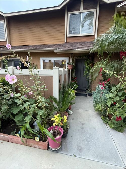 1460 Kendall Dr, San Bernardino, CA, 92407 | Card Image