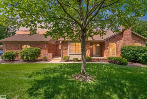 41010 W Rosewood Dr, Clinton Township, MI, 48038-4911 | Card Image