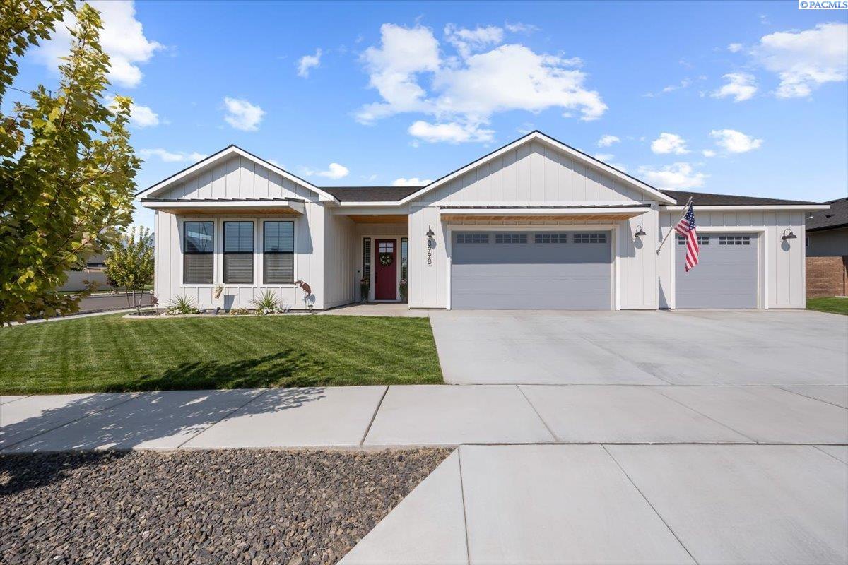 Barbera St, Richland, WA 99352