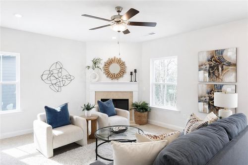 146 Chaucer Ln, Carrollton, GA, 30117-6406 | Card Image