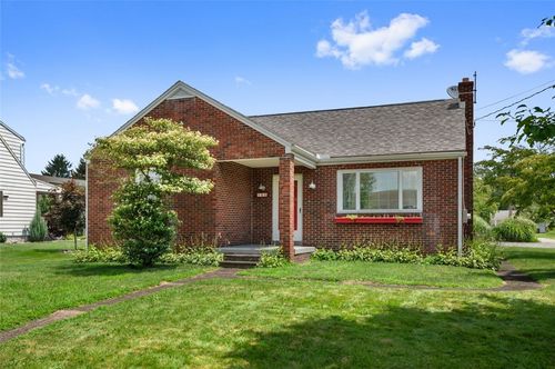 105 Brinker St, Latrobe, PA, 15650-2335 | Card Image