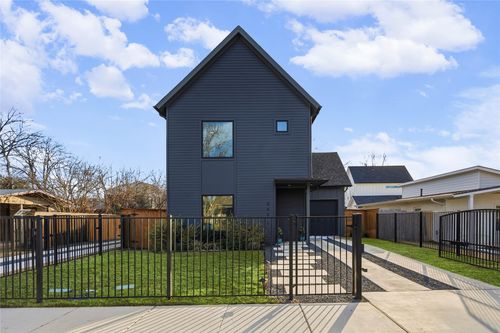 1-205 W Croslin St, Austin, TX, 78752-2433 | Card Image