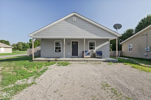 995 E Gray St, Martinsville, IN, 46151-2618 | Card Image
