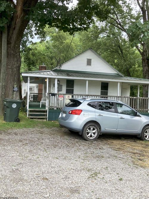 61 N Florida St, Buckhannon, WV, 26201-2708 | Card Image