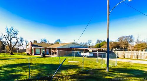 500 E Iowa, Wyandotte, OK, 73572 | Card Image