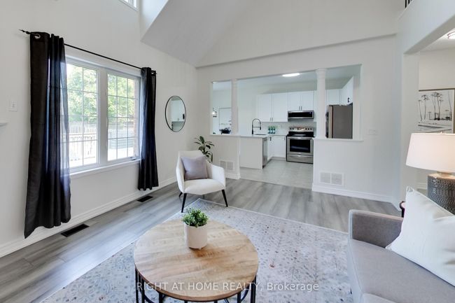 1112 Booth Ave, House other with 4 bedrooms, 4 bathrooms and 2 parking in Innisfil ON | Image 10