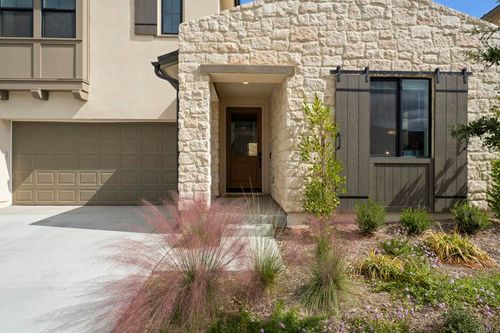 3015 Rue De Latour, Bonsall, CA, 92003-3952 | Card Image