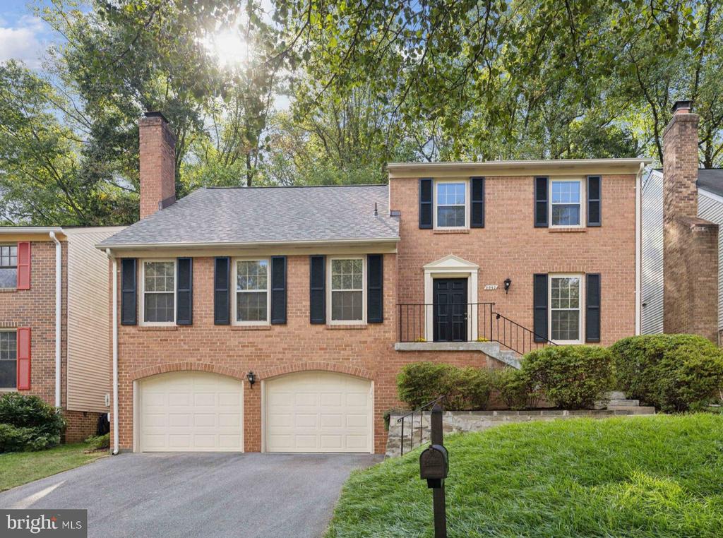 Campbell Dr, Kensington, MD 20895