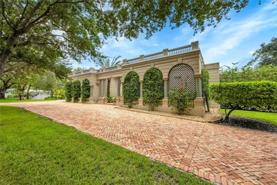 4300 Toledo St, House other with 5 bedrooms, 5 bathrooms and null parking in Coral Gables FL | Image 1