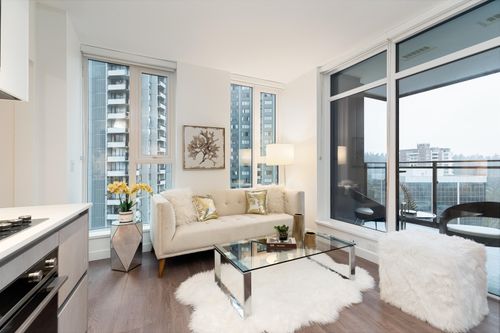 {{alt}} | Card Image