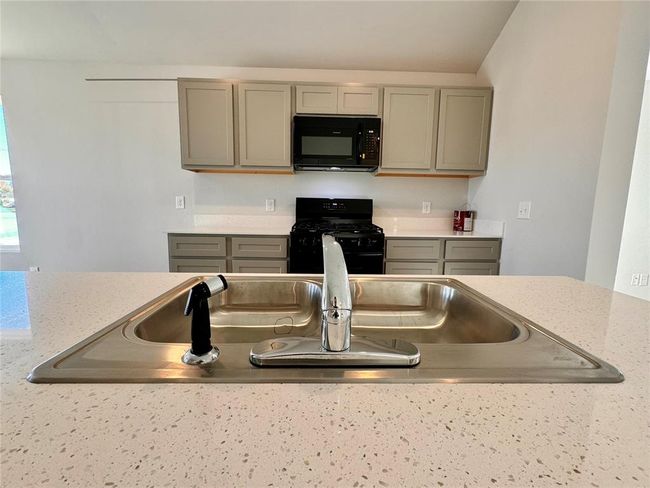 922 Hudson Rd, House other with 3 bedrooms, 2 bathrooms and null parking in Chickasha OK | Image 4
