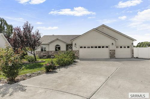 655 W Dove Cir, Blackfoot, ID, 83221-4034 | Card Image