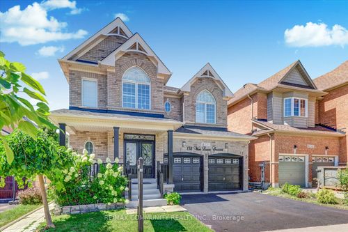 138 W Lawn Cres, Stouffville, ON, L4A0B4 | Card Image