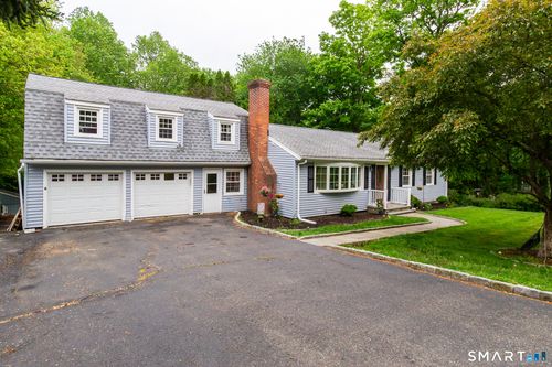 23 Great Neck Rd, Trumbull, CT, 06611-3224 | Card Image