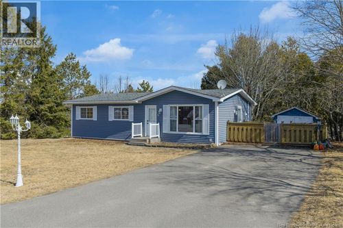 11 Yandall Dr, Quispamsis, NB, E2E1T5 | Card Image