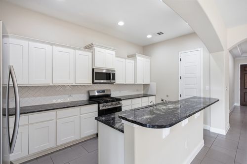 105 Aspen Trl, Round Rock, TX, 78664-4058 | Card Image