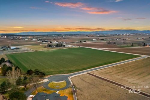 000 W Foxy Ln, Kuna, ID, 83634 | Card Image