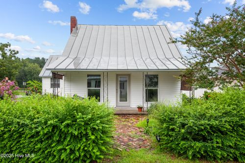 814 N C St, Bridgeton, NC, 28519-1056 | Card Image