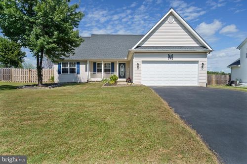 164 Aztec Dr, MARTINSBURG, WV, 25405-6786 | Card Image