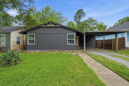 204 N Holly Ave, Sherman, TX, 75092-7418 | Card Image