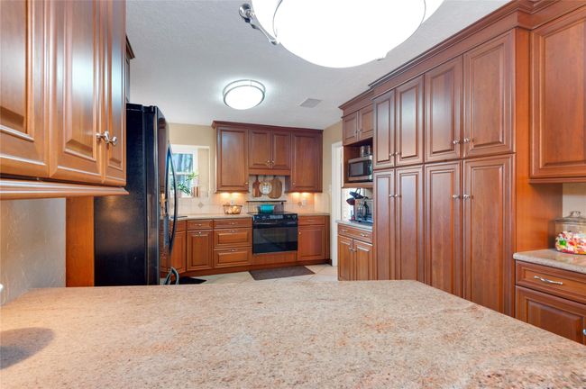 Large built-in pantry with custom drawers | Image 16