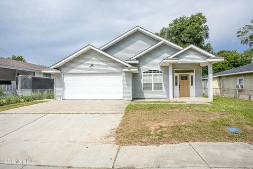 345 Bowen St, Biloxi, MS, 39530-2421 | Card Image