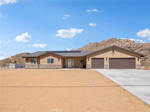 24162 Shoshone Rd, Apple Valley, CA, 92307-2091 | Card Image
