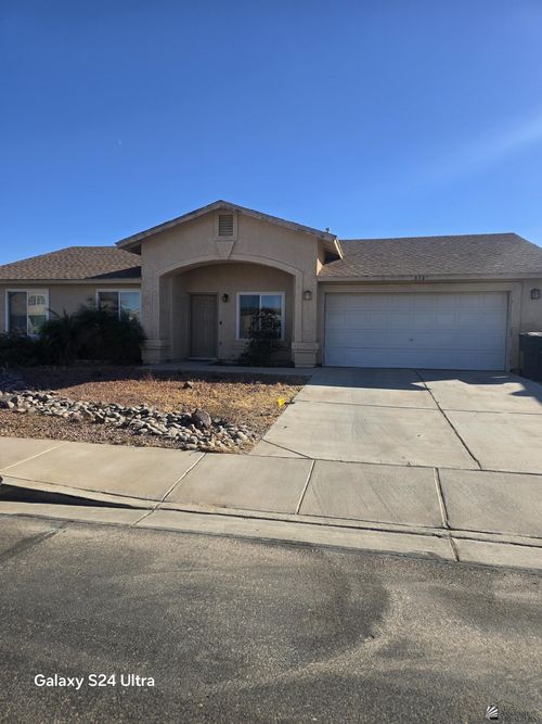 8807 E 26th St, Yuma, AZ, 85365-9082 | Card Image