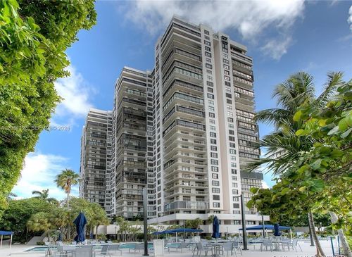 1803-2333 Brickell Ave, Miami, FL, 33129 | Card Image