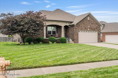 1105 Deer Fields Trce, La Grange, KY, 40031-6917 | Card Image