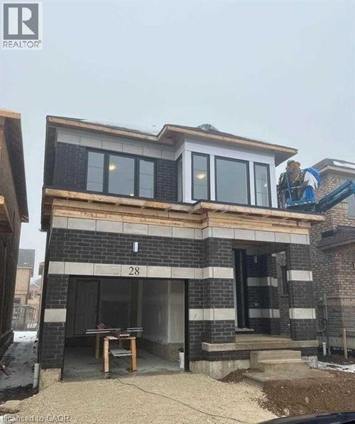 28 Crossmore Cres, Cambridge, ON, N1S0C7 | Card Image